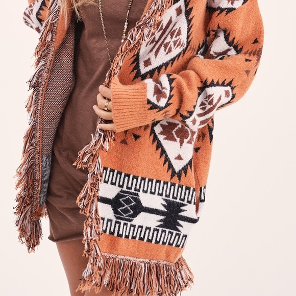 Aztec Retro Cardi Rust - Picture 3 of 9